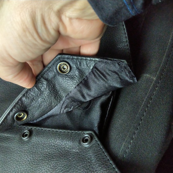 Men's leather biker vest! - Picture 5 of 6